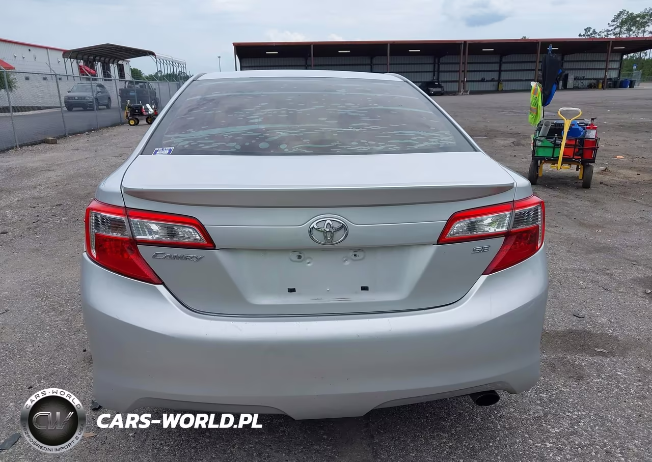 2014 Toyota Camry Se VIN:4T1BF1FK1EU449995 - 16