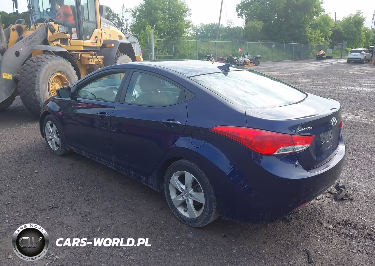 2013 Hyundai Elantra Gls VIN:5NPDH4AE7DH451298 - 3