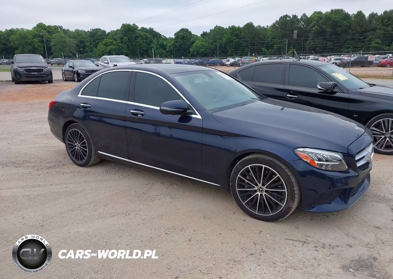 2020 Mercedes-Benz C 300 – zdjęcie 1 z 17
