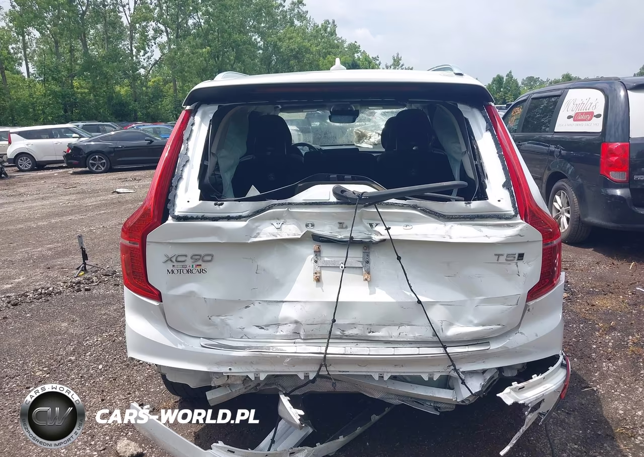 2022 Volvo Xc90 T5 Momentum 7 Passenger VIN:YV4102PK8N1797300 - 16