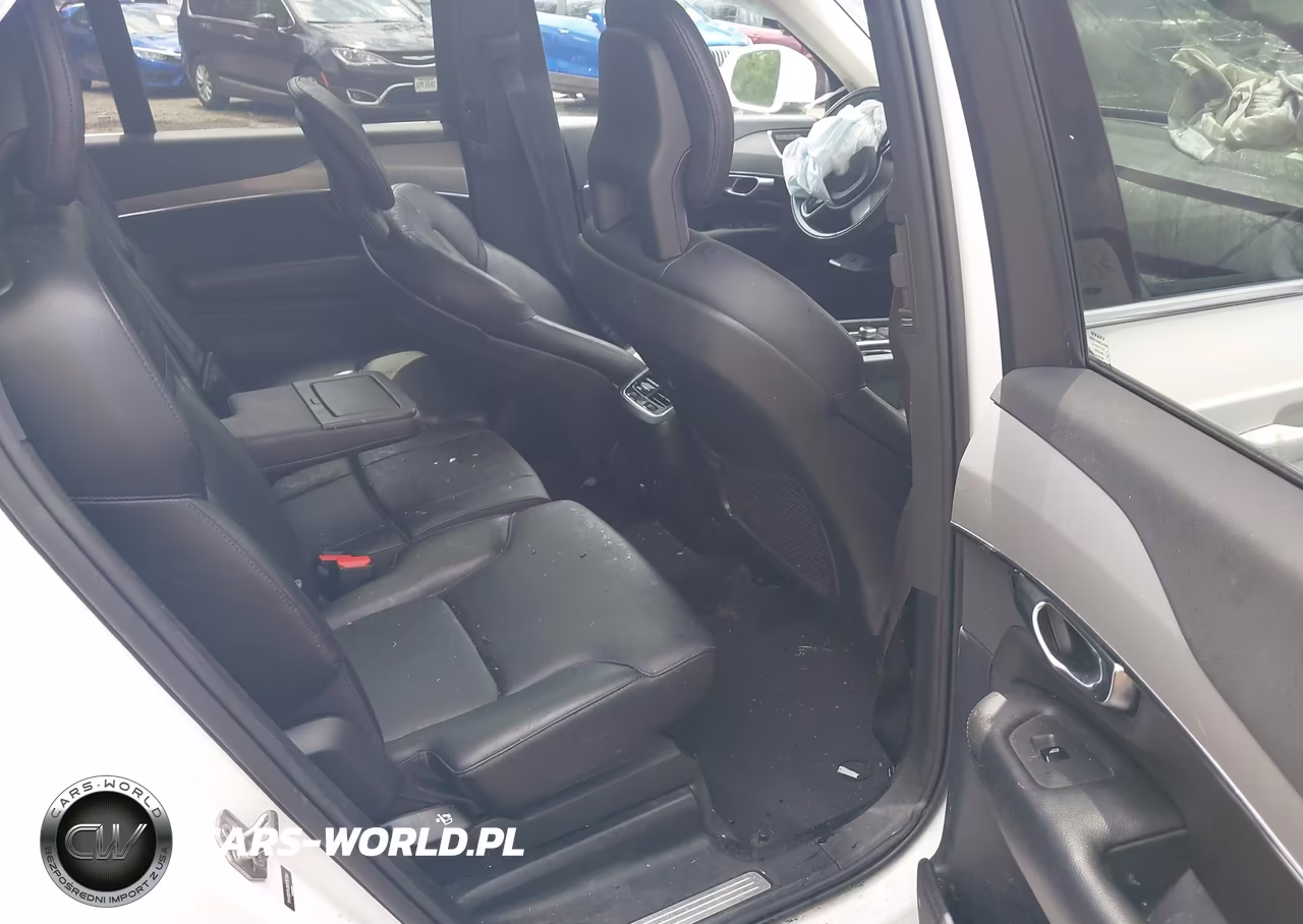 2022 Volvo Xc90 T5 Momentum 7 Passenger VIN:YV4102PK8N1797300 - 8