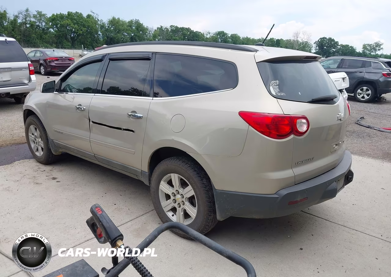 2009 Chevrolet Traverse Lt VIN:1GNEV23D69S147627 - 3