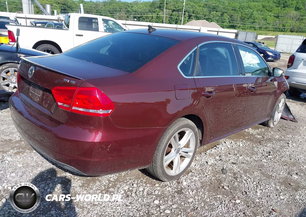 2014 Volkswagen Passat 1.8T Se VIN:1VWBT7A30EC077990 - 4