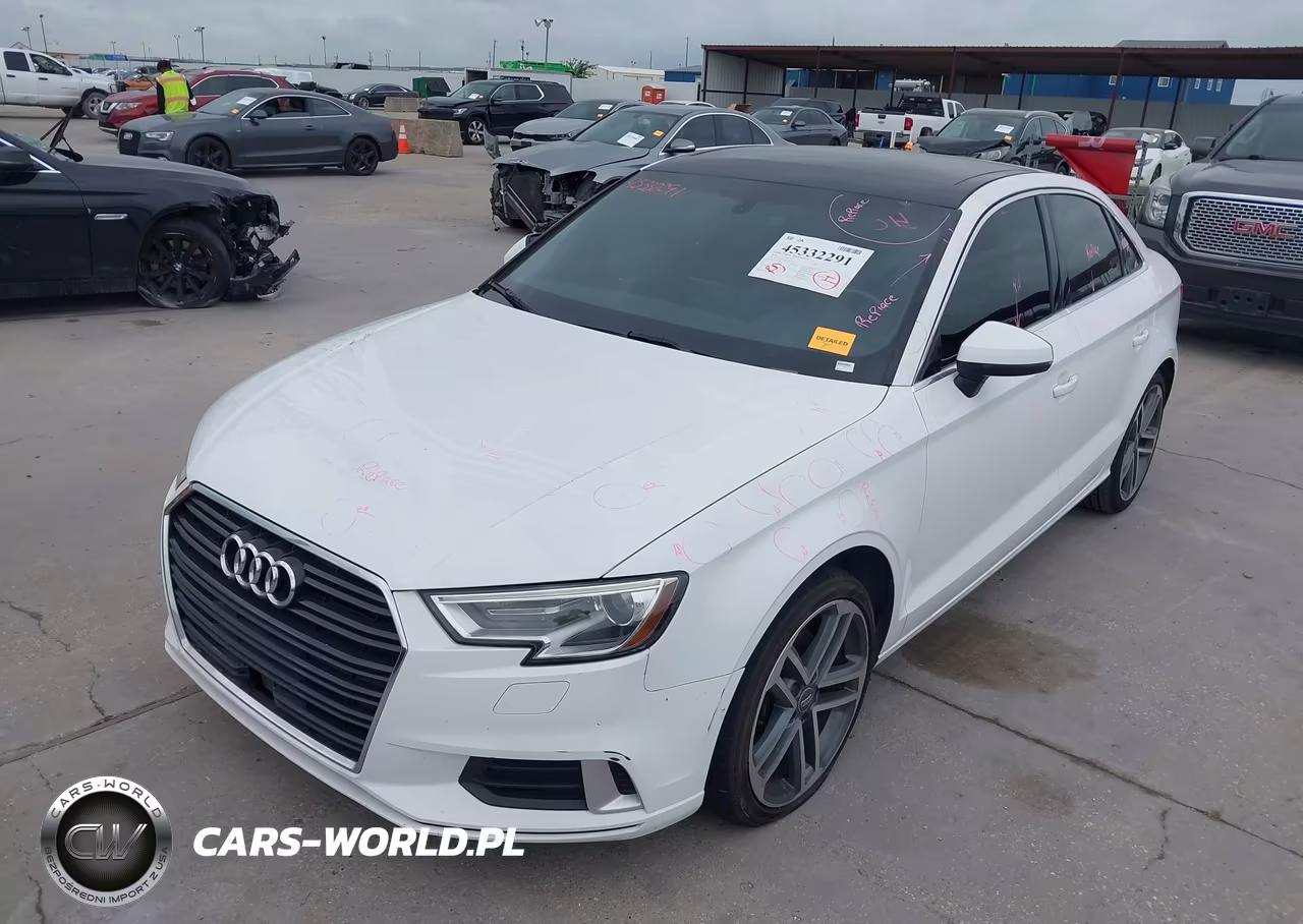 2019 Audi A3 40 Premium VIN:WAUAUGFF2K1010584 - 2