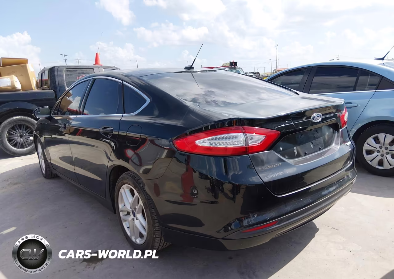 FORD FUSION VIN:3FA6P0HD2GR307571 - 3