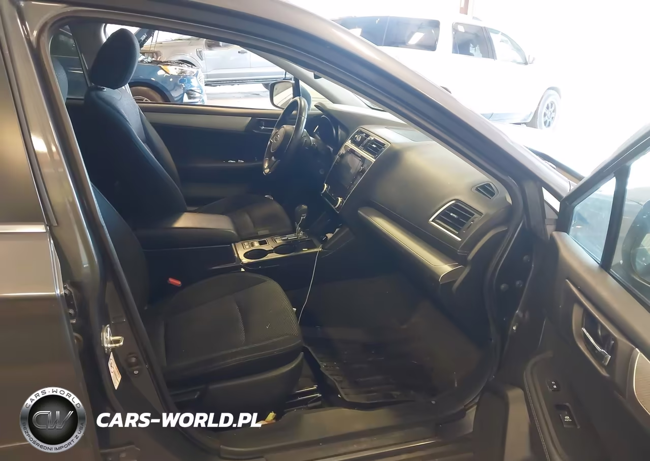 2019 Subaru Outback 2.5I Premium VIN:4S4BSAHC4K3290621 - 5