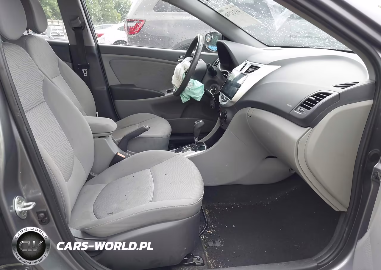 2013 Hyundai Accent Gls VIN:KMHCU4AE4DU579751 - 5