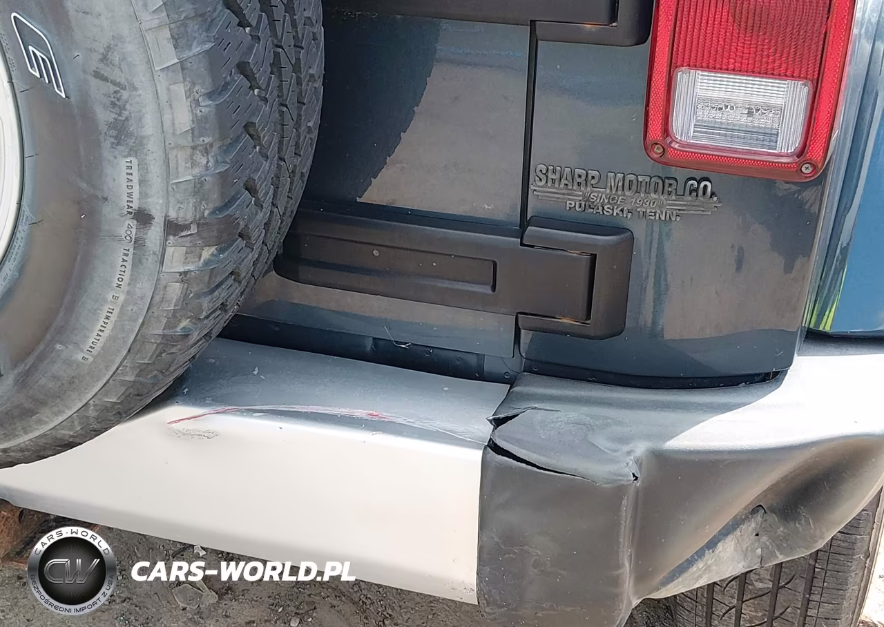2008 Jeep Wrangler Unlimited Sahara VIN:1J4GA59198L520898 - 6