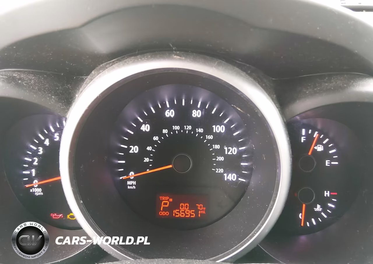2012 Kia Soul + VIN:KNDJT2A65C7472622 - 7