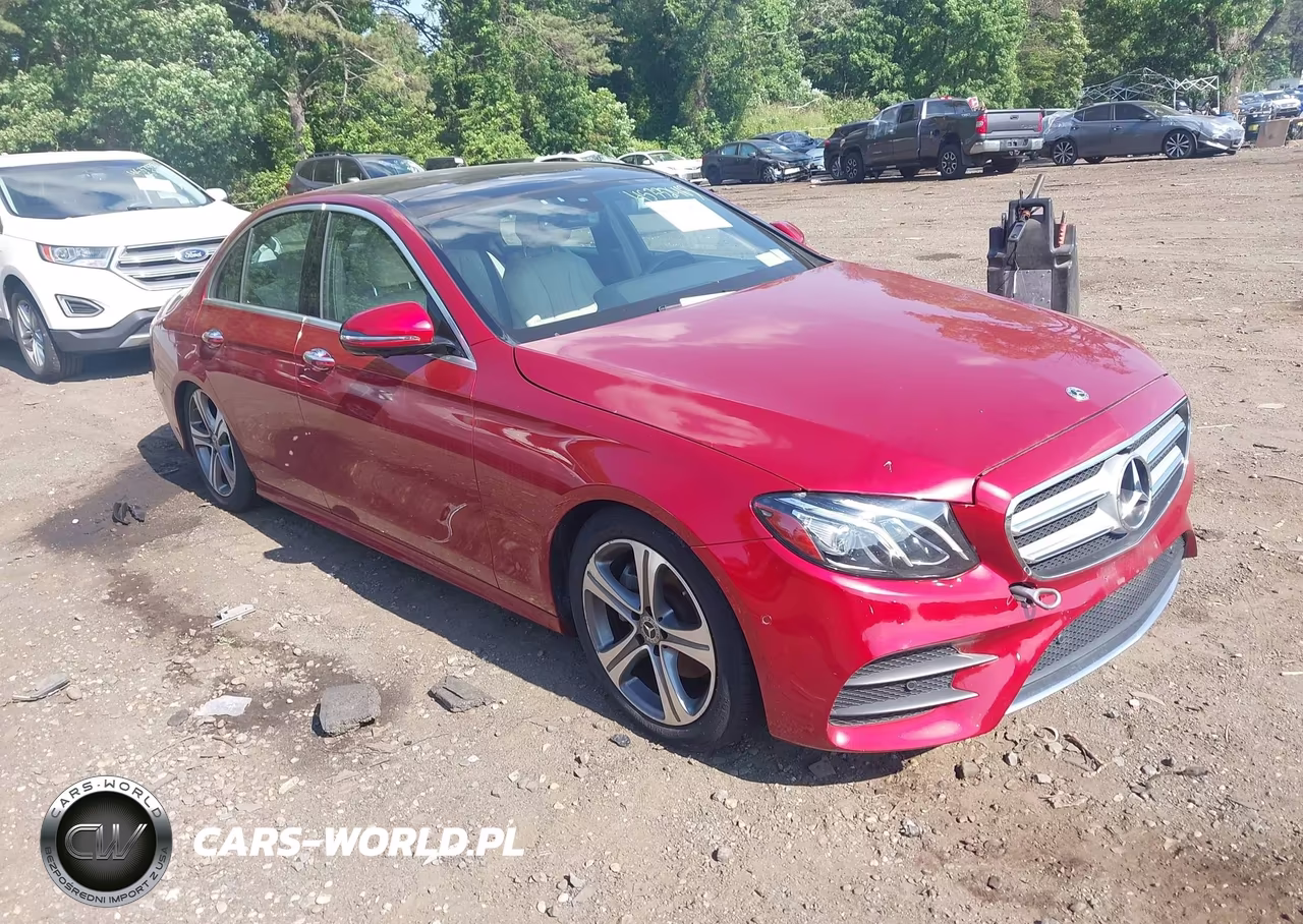 2019 Mercedes-Benz E 300 4Matic – zdjęcie 1 z 17