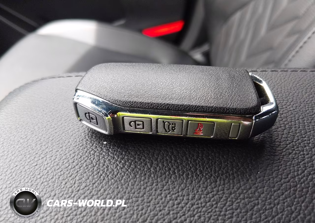 2025 Kia Sportage X-Line VIN:5XYK6CDFXSG313061 - 11