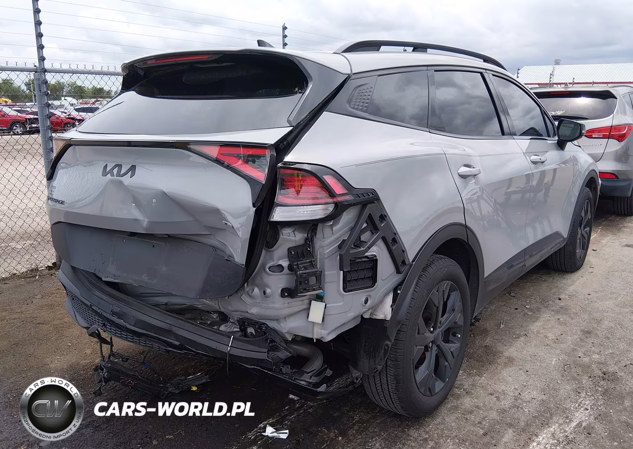 2025 Kia Sportage X-Line VIN:5XYK6CDFXSG313061 - 4