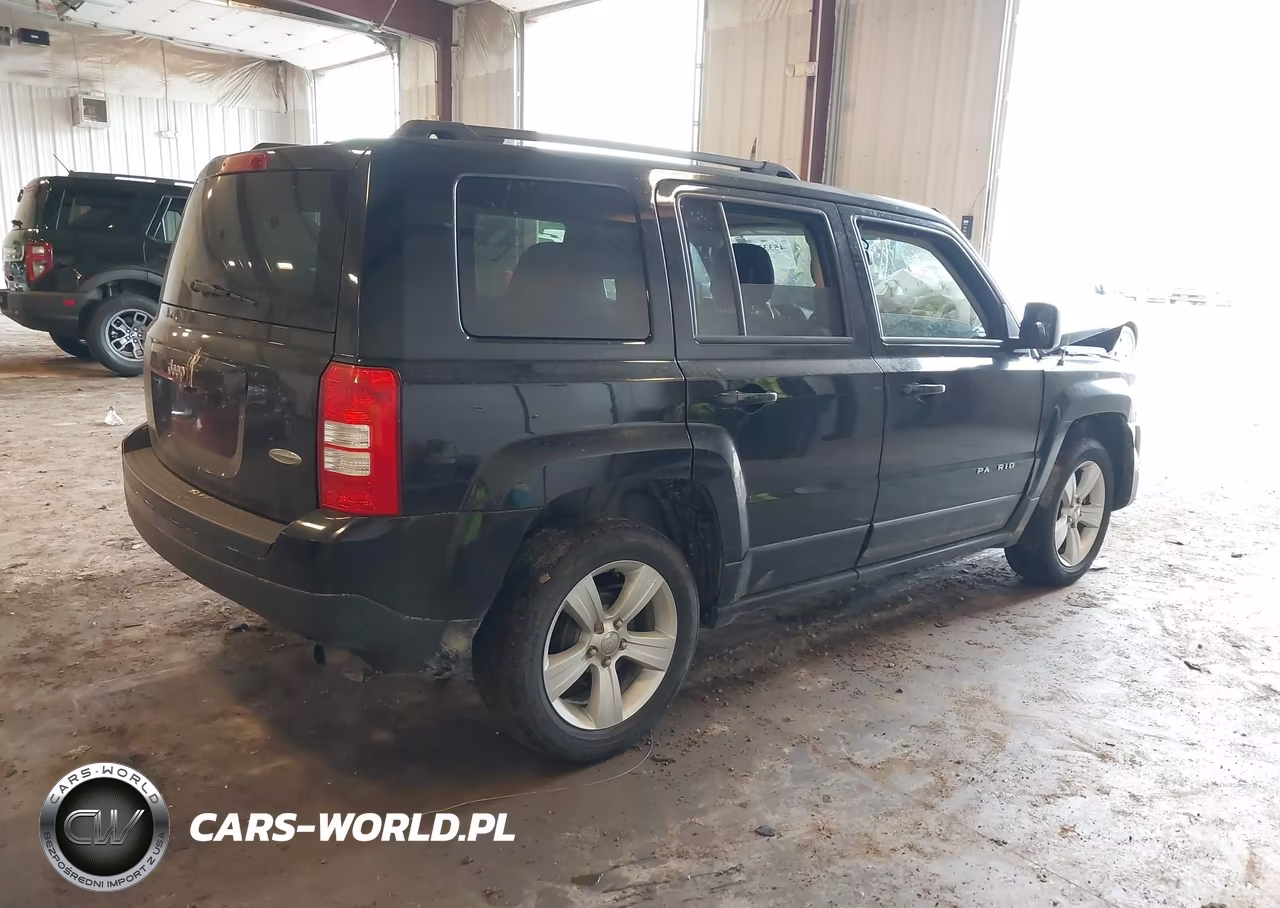 2017 Jeep Patriot Latitude Fwd VIN:1C4NJPFB4HD184612 - 4