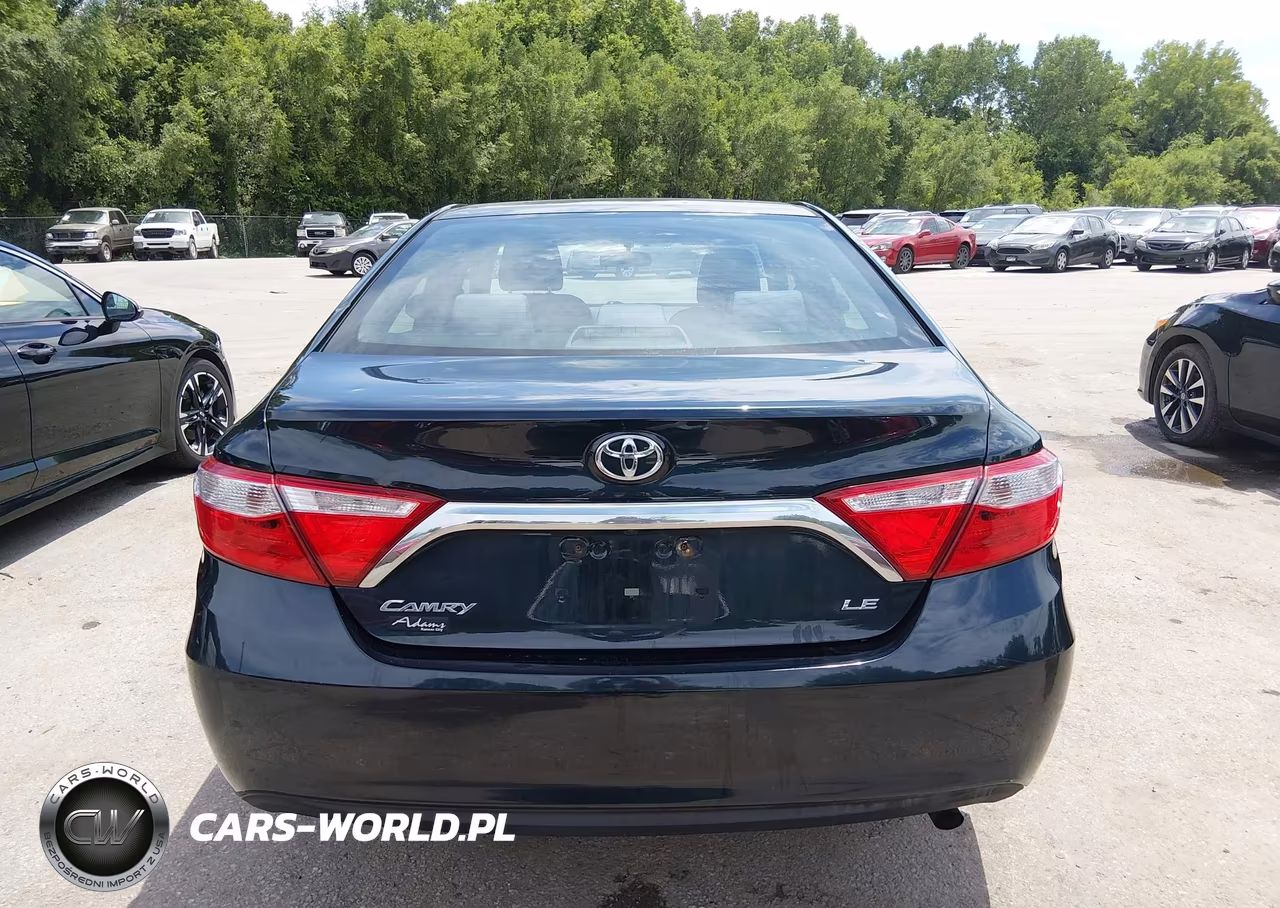 2015 Toyota Camry Le VIN:4T4BF1FK9FR453414 - 16