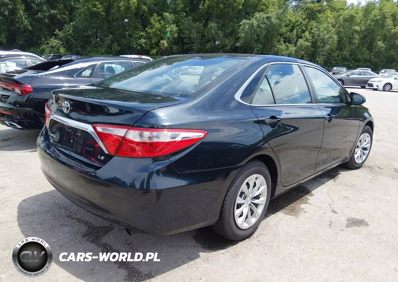 2015 Toyota Camry Le VIN:4T4BF1FK9FR453414 - 4