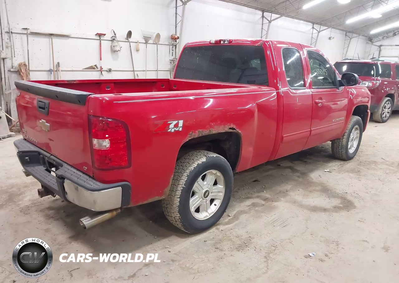 2010 Chevrolet Silverado 1500 Lt VIN:1GCSKSE32AZ103421 - 4