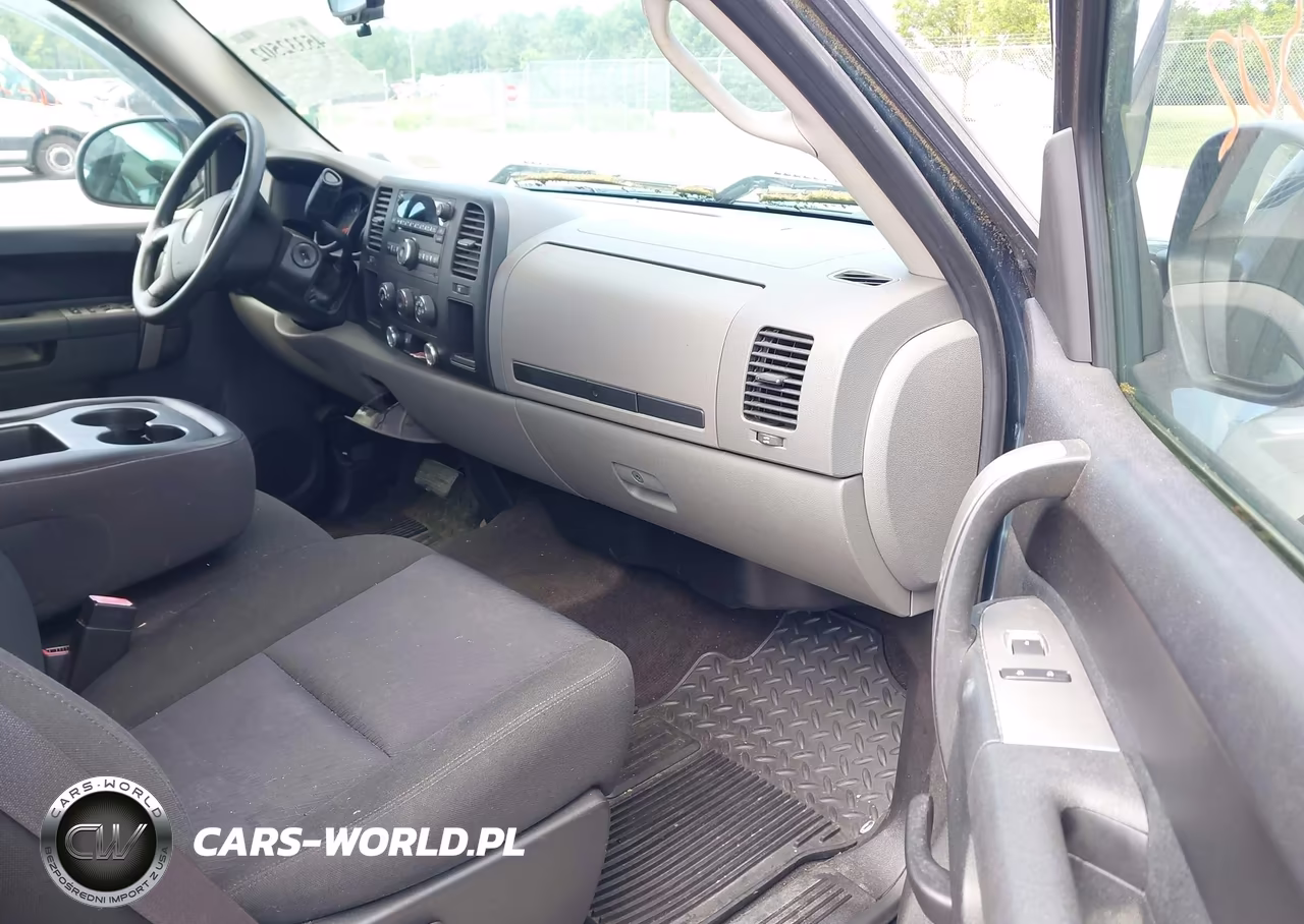 2010 Chevrolet Silverado 1500 Ls VIN:1GCSCREA5AZ102672 - 5