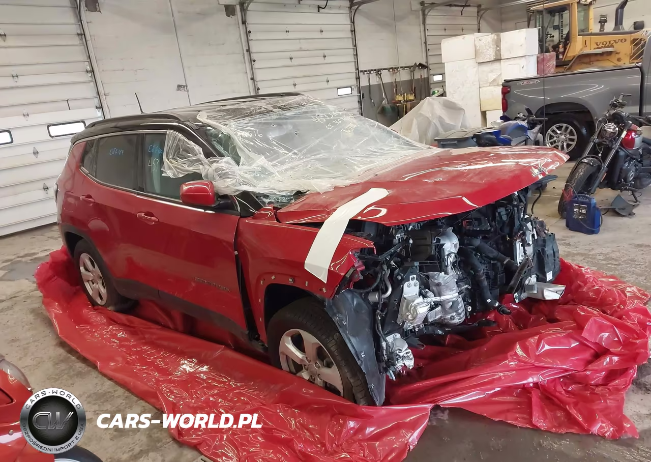 2019 Jeep Compass Latitude 4X4 – zdjęcie 1 z 17