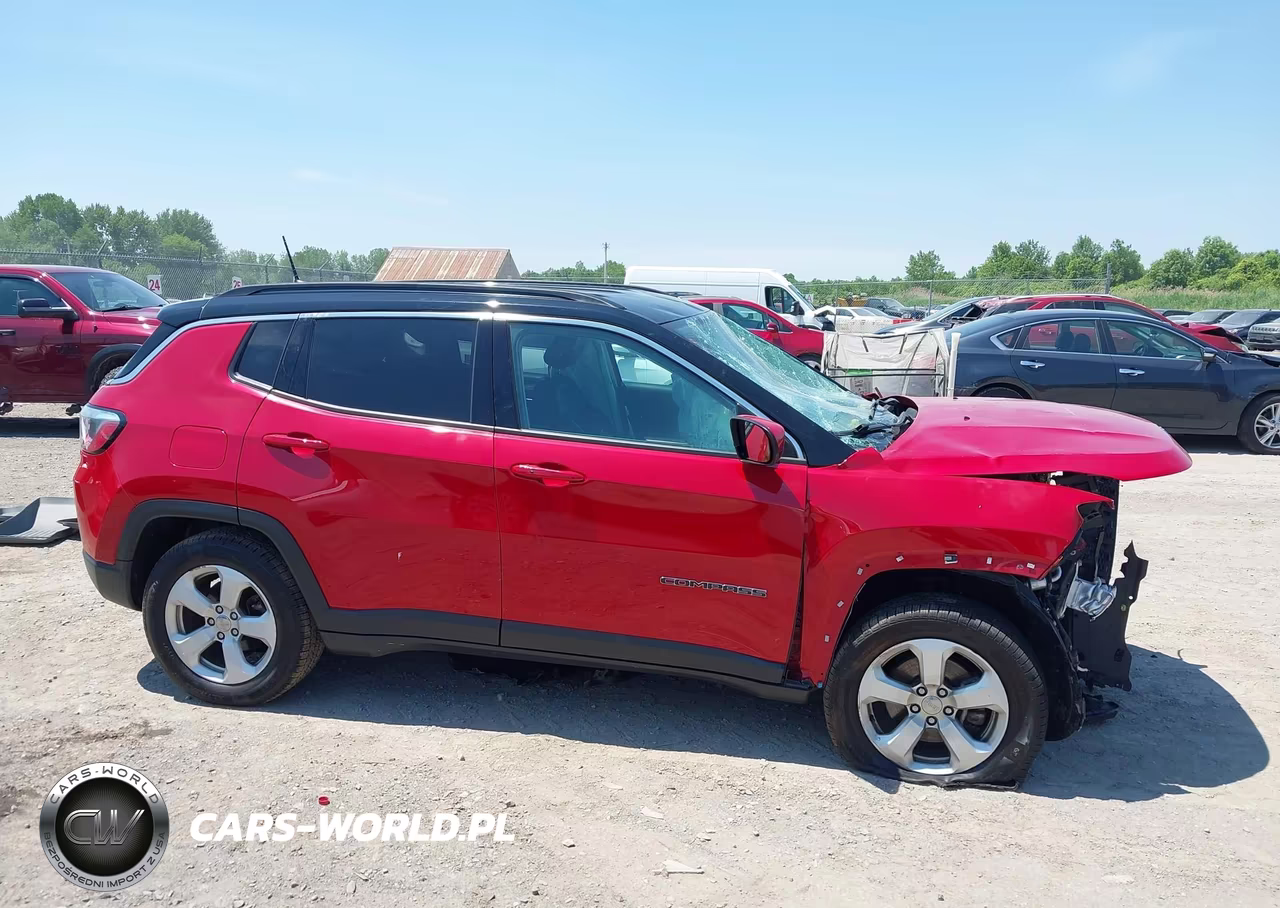 2019 Jeep Compass Latitude 4X4 VIN:3C4NJDBB5KT813168 - 14