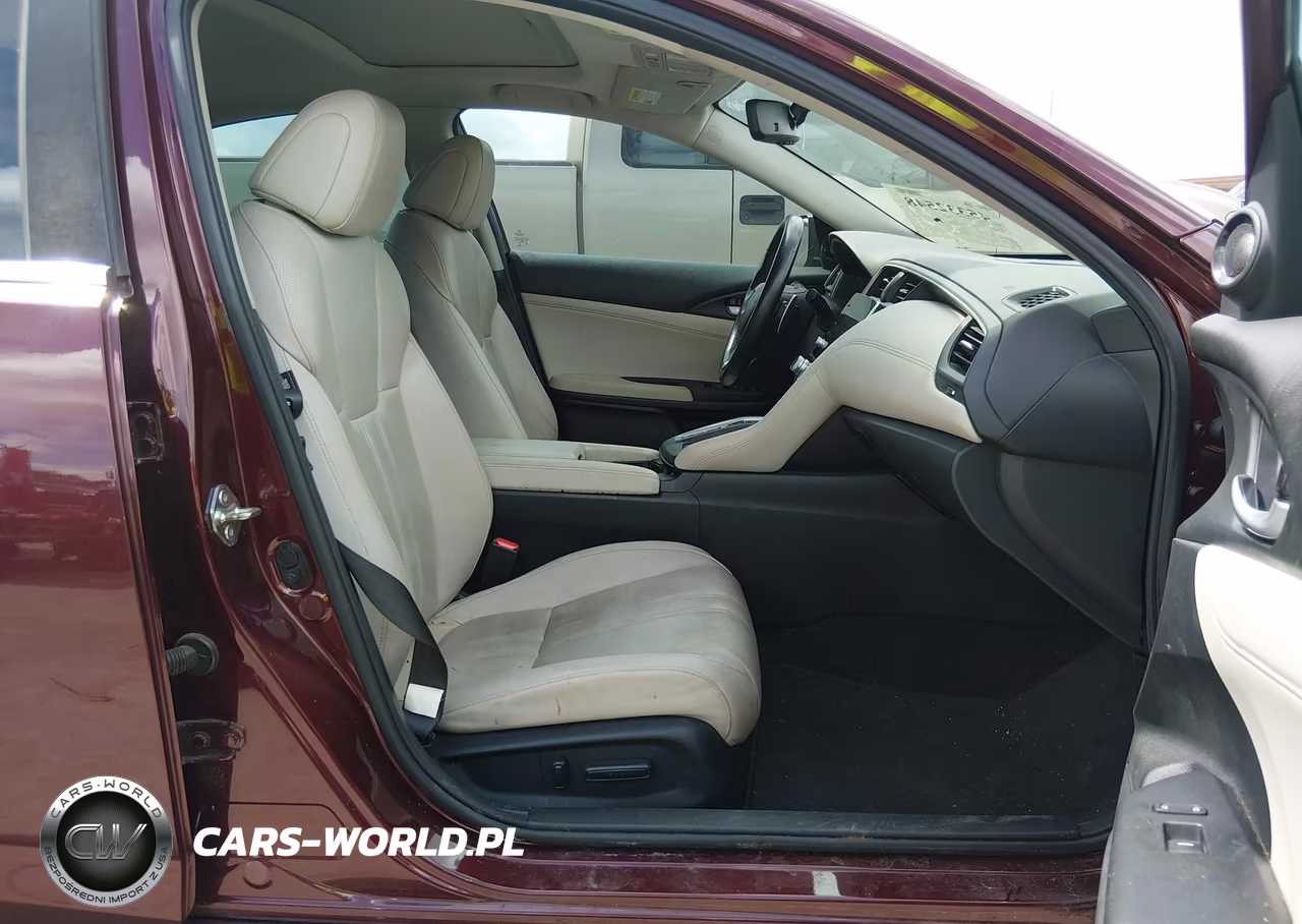 2019 Honda Insight Touring VIN:19XZE4F92KE016443 - 5