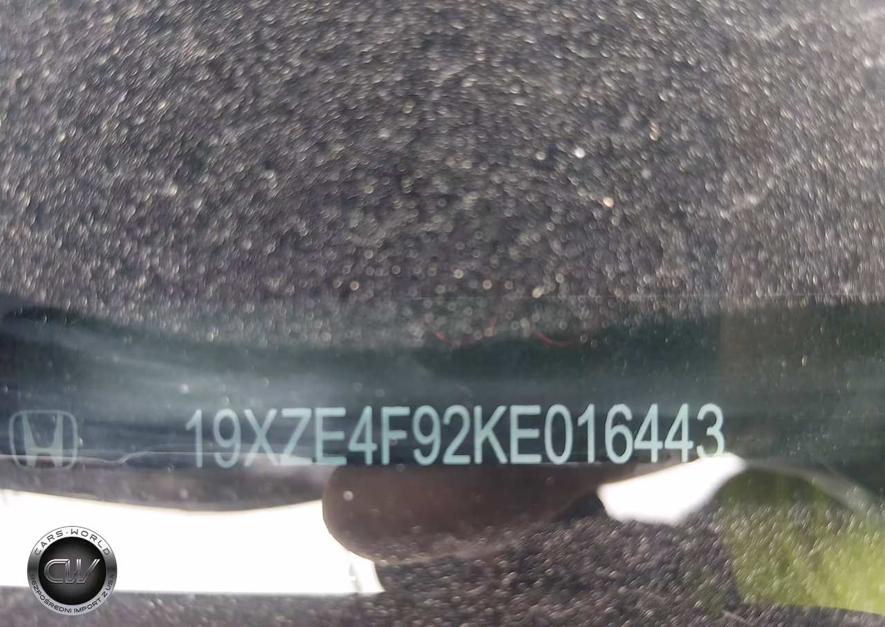 2019 Honda Insight Touring VIN:19XZE4F92KE016443 - 9