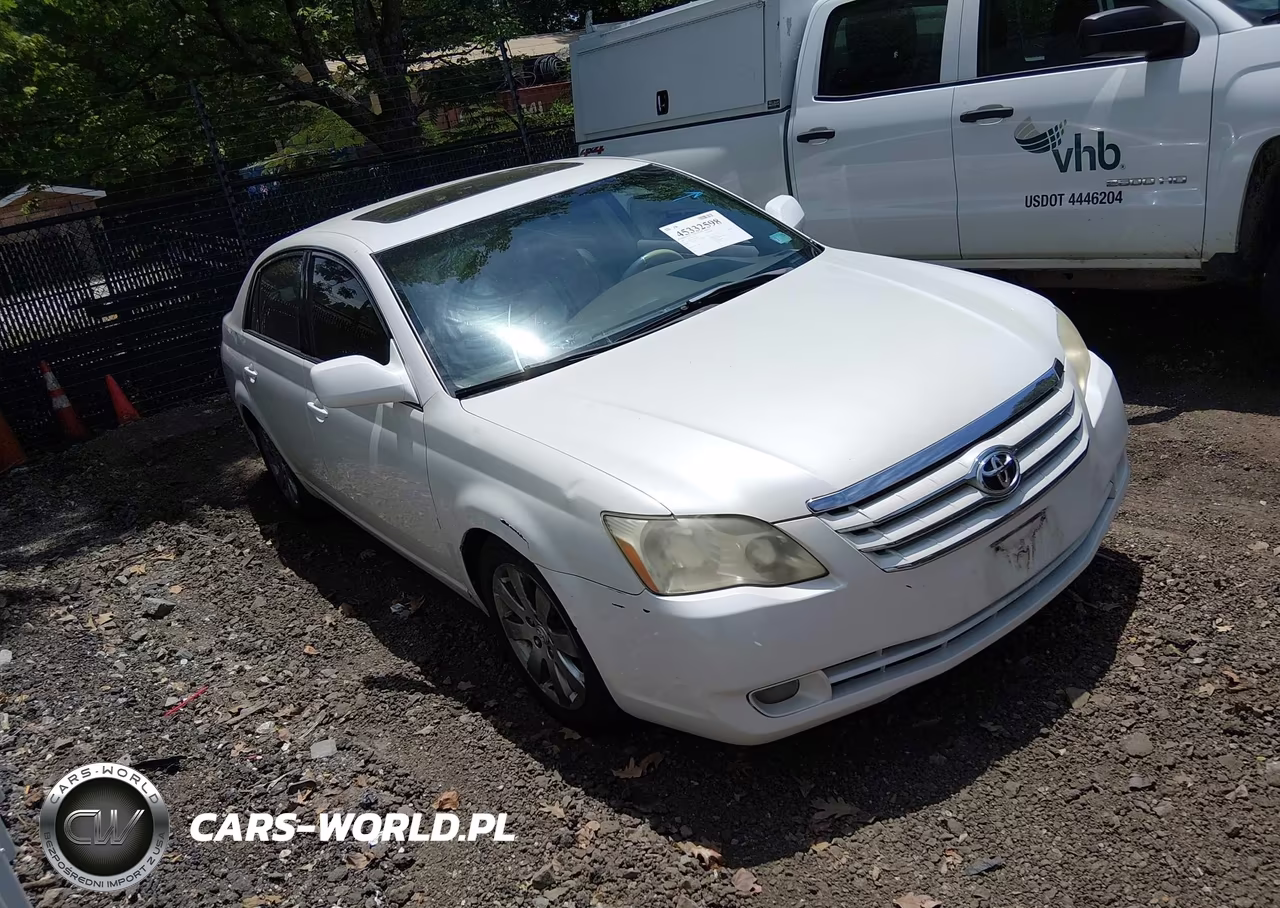2005 Toyota Avalon Xls