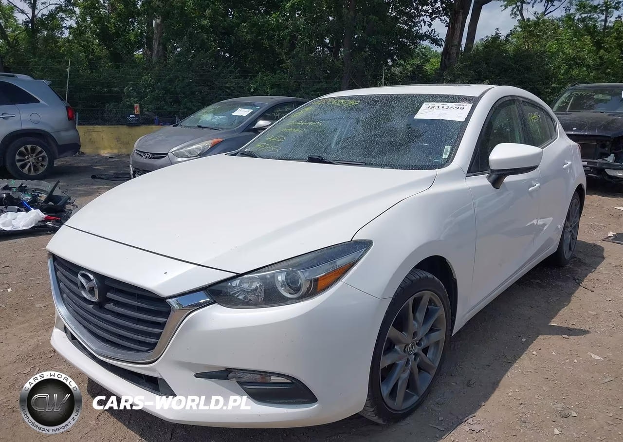 2018 Mazda Mazda3 Touring VIN:3MZBN1L3XJM172053 - 2
