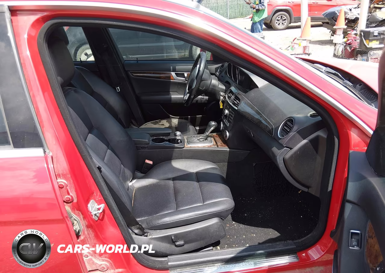 2012 Mercedes-Benz C 250 Sport VIN:WDDGF4HB1CR219467 - 5