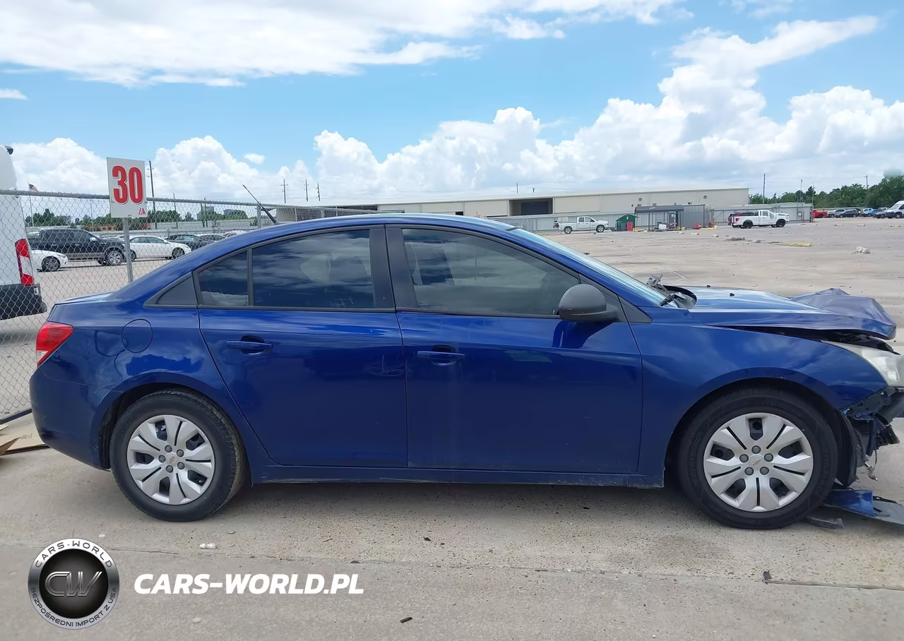 2013 Chevrolet Cruze Ls Auto VIN:1G1PA5SG4D7193245 - 13