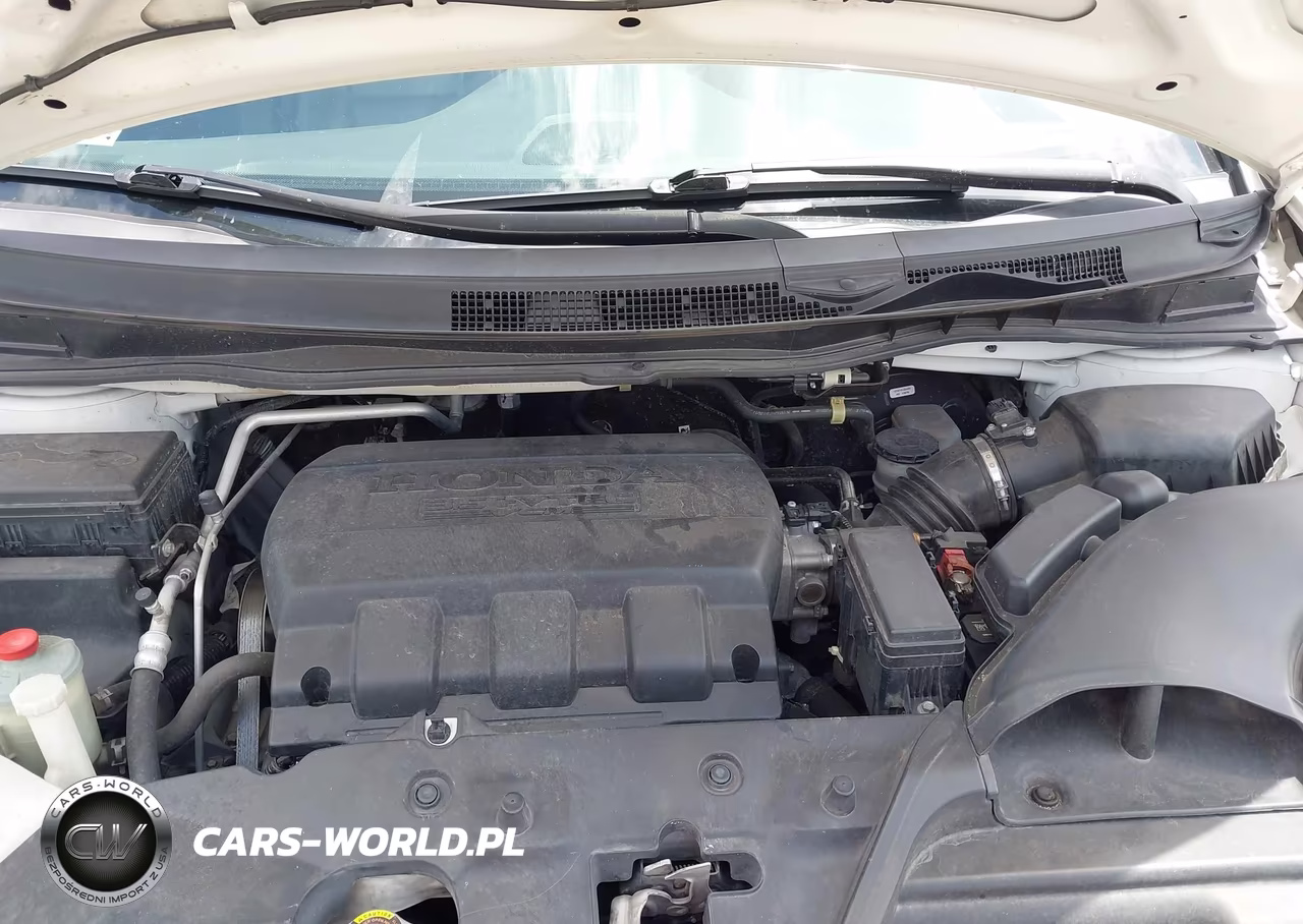2015 Honda Odyssey Touring-Touring Elite VIN:5FNRL5H99FB126060 - 10