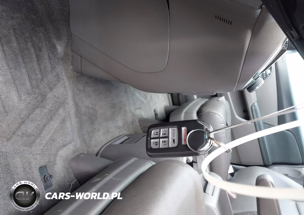 2015 Honda Odyssey Touring-Touring Elite VIN:5FNRL5H99FB126060 - 11