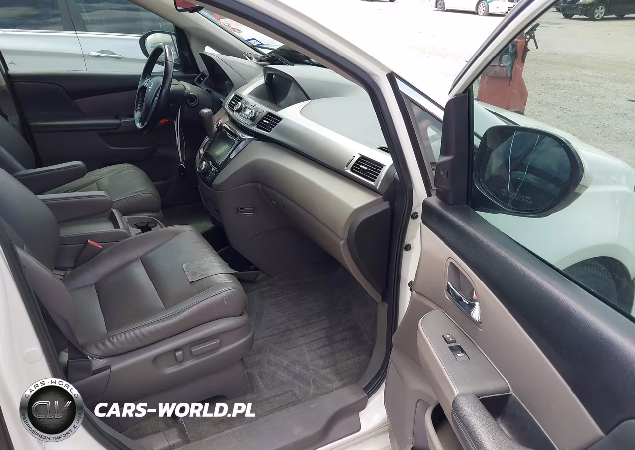 2015 Honda Odyssey Touring-Touring Elite VIN:5FNRL5H99FB126060 - 5