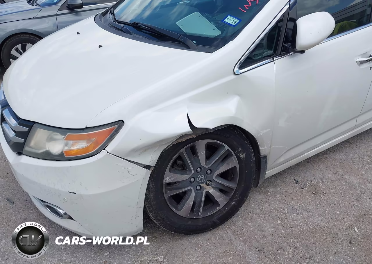 2015 Honda Odyssey Touring-Touring Elite VIN:5FNRL5H99FB126060 - 6