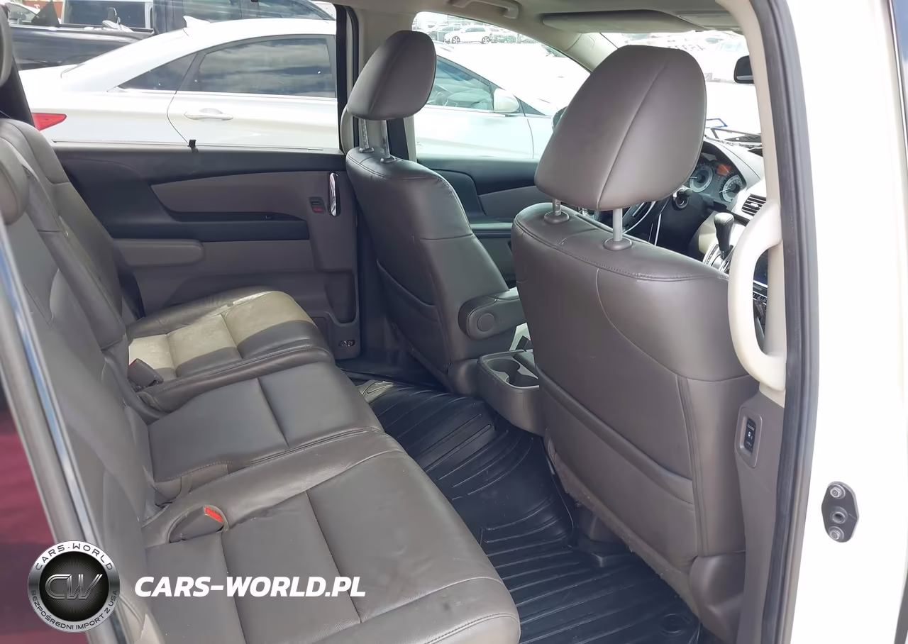 2015 Honda Odyssey Touring-Touring Elite VIN:5FNRL5H99FB126060 - 8