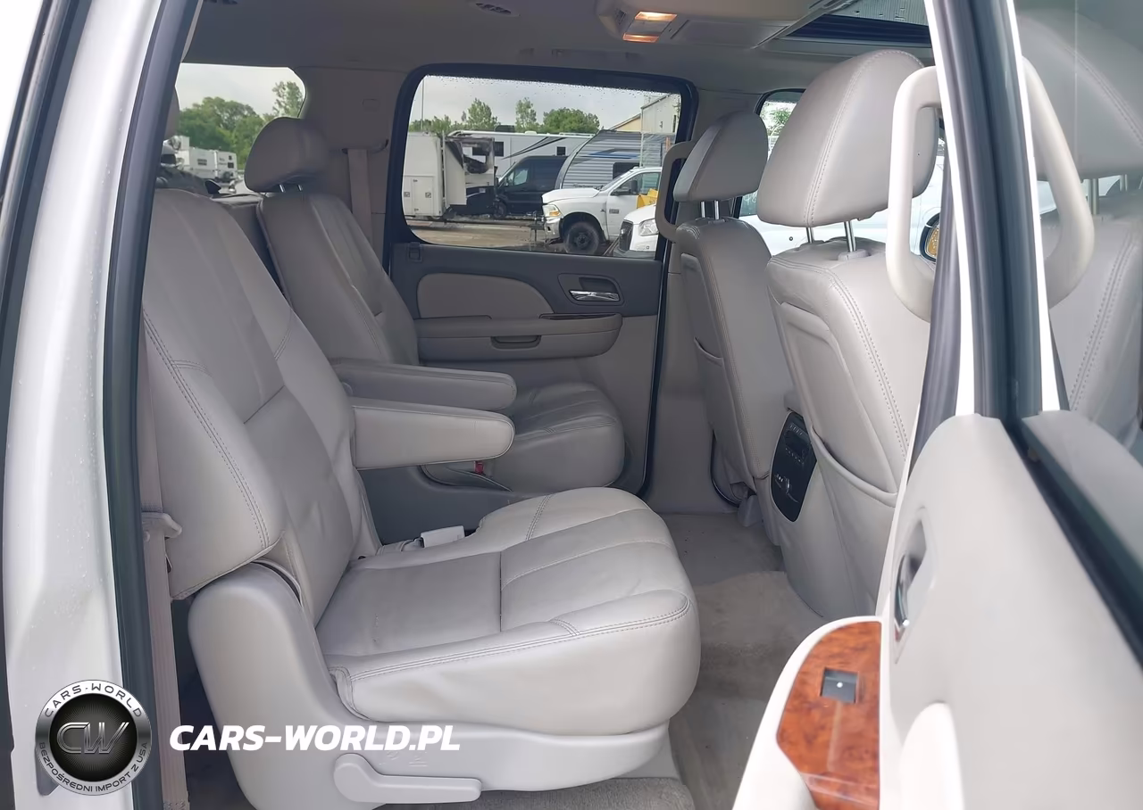 2007 Chevrolet Suburban 1500 Ltz VIN:1GNFK16Y97R354748 - 8
