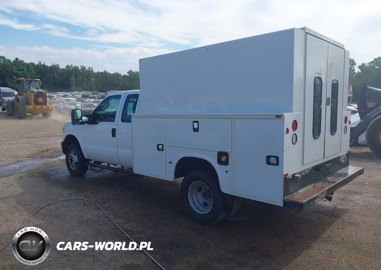 2015 Ford F-350 Chassis Xl VIN:1FD8X3H68FEA89509 - 3