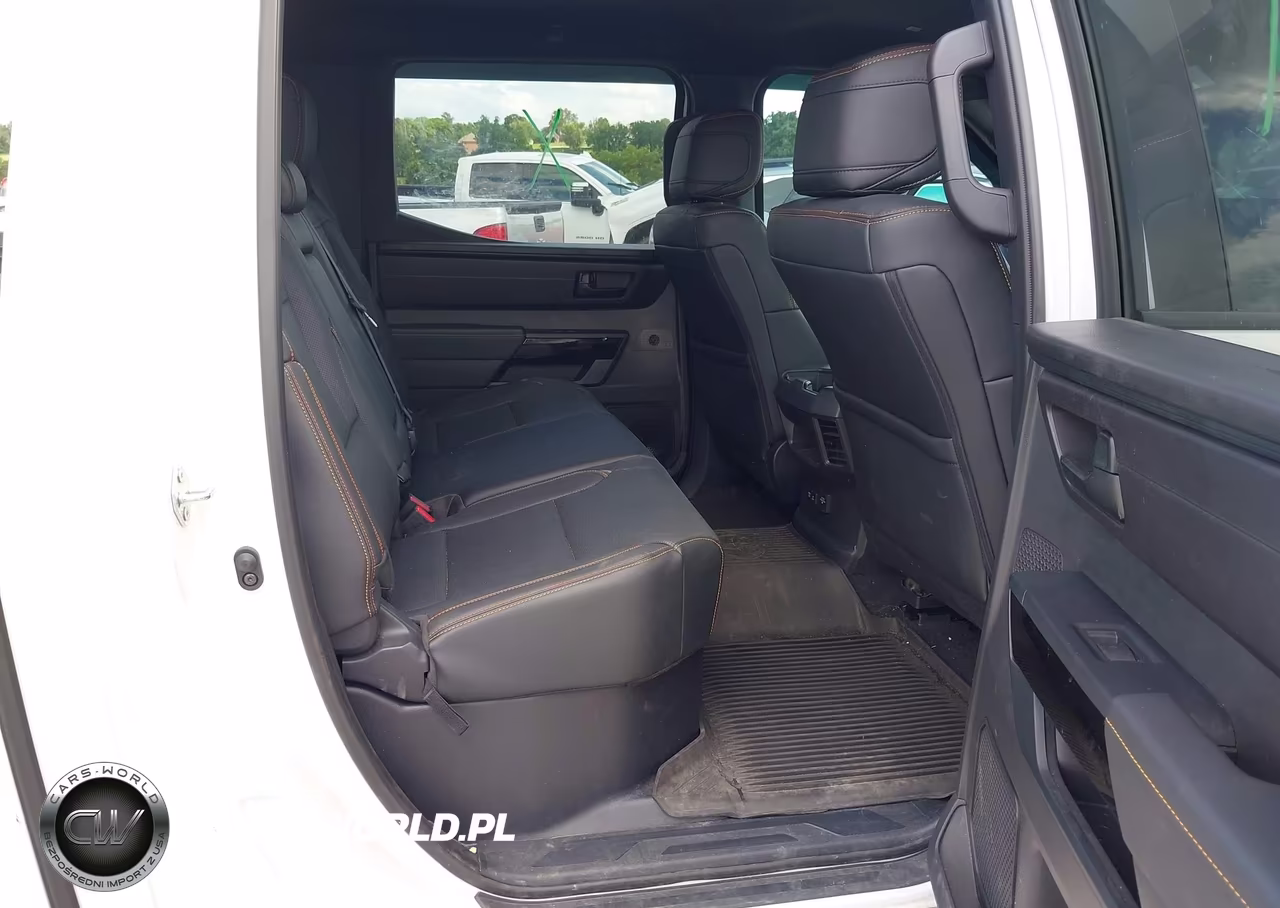 2025 Toyota Tundra Sr5 VIN:5TFWA5DB6SX281425 - 8