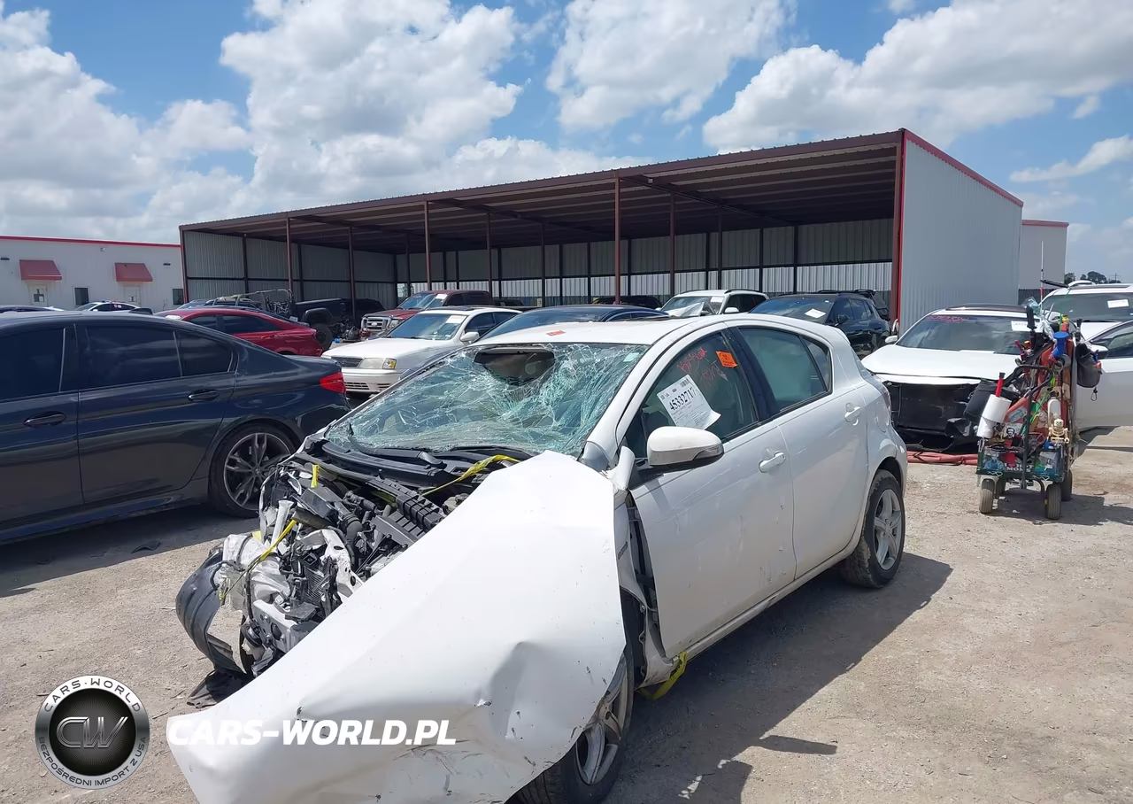 2014 Toyota Prius C One VIN:JTDKDTB33E1561400 - 2