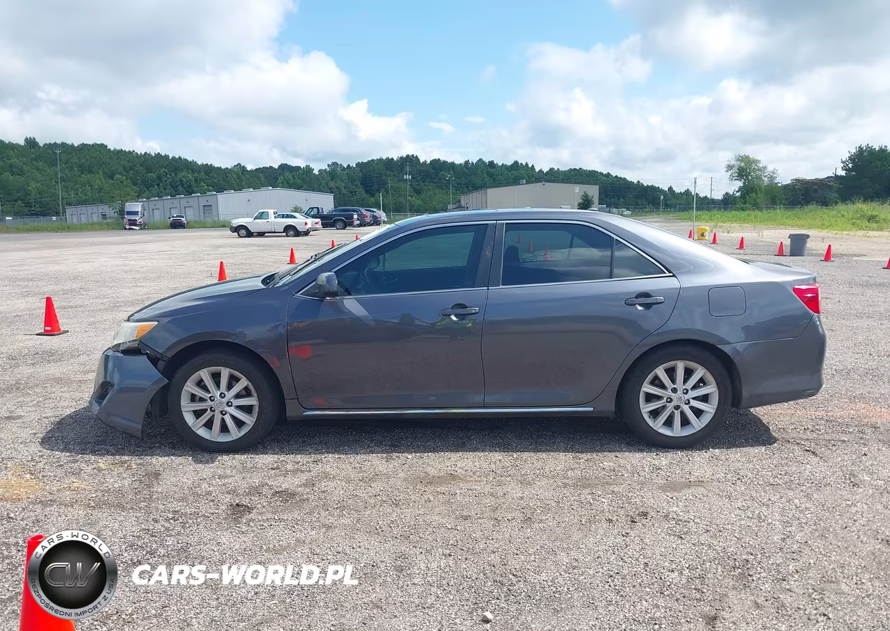2014 Toyota Camry Xle VIN:4T1BF1FK6EU387560 - 14