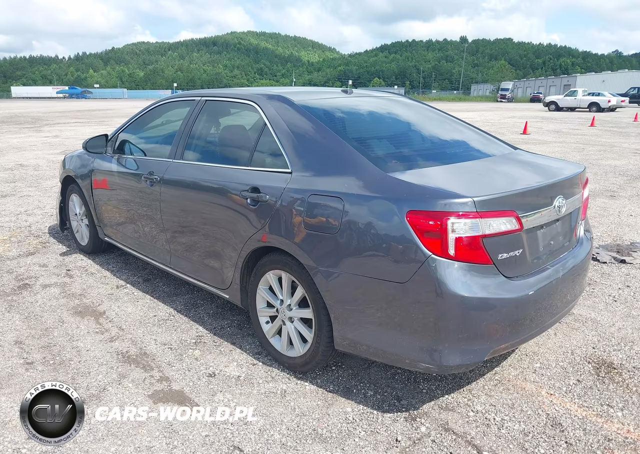 2014 Toyota Camry Xle VIN:4T1BF1FK6EU387560 - 3