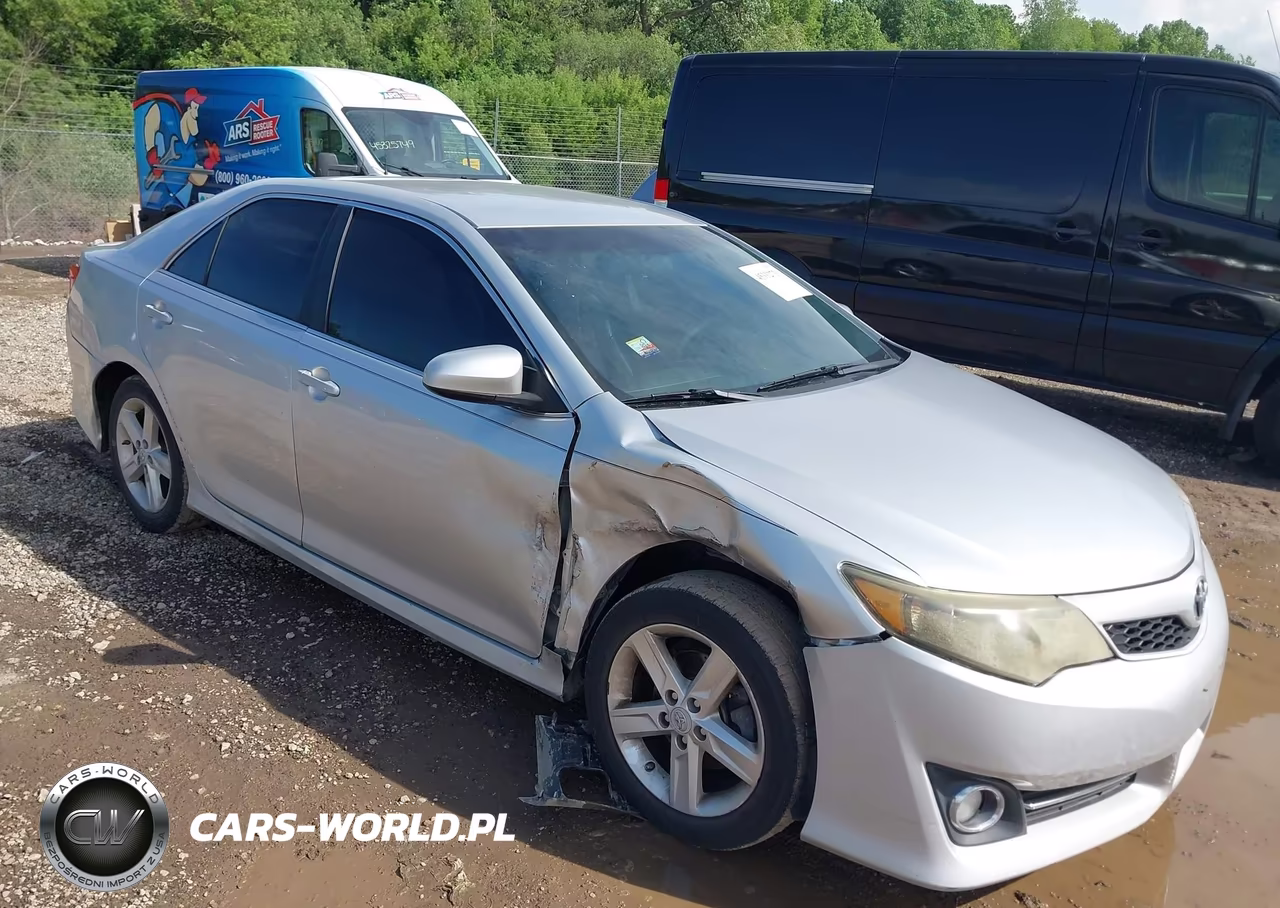 2012 Toyota Camry Se – zdjęcie 1 z 11