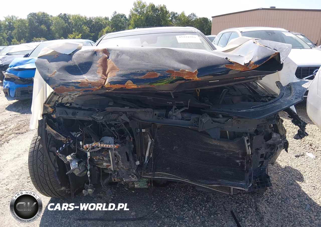 2015 Hyundai Genesis 3.8 VIN:KMHGN4JE1FU050159 - 17
