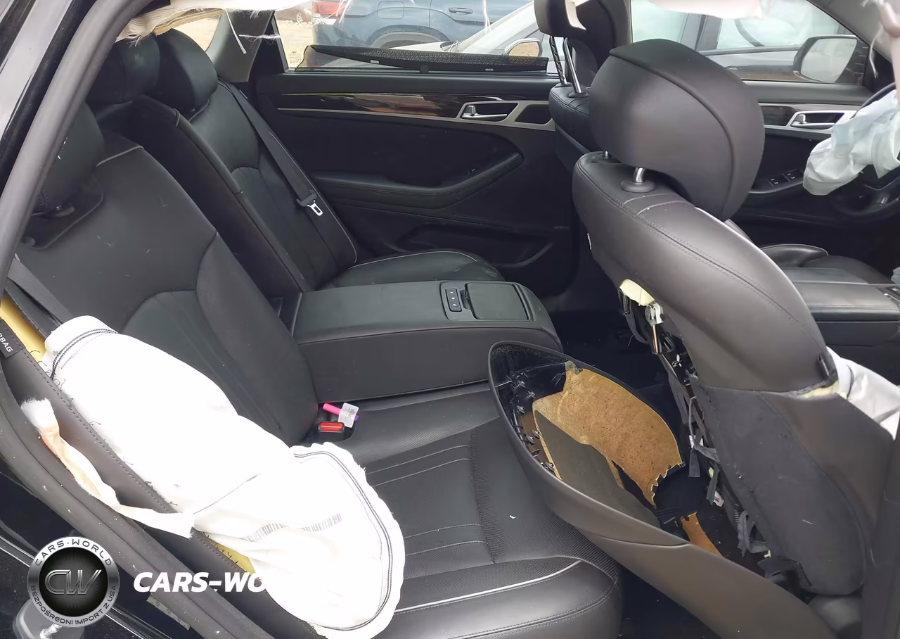 2015 Hyundai Genesis 3.8 VIN:KMHGN4JE1FU050159 - 8