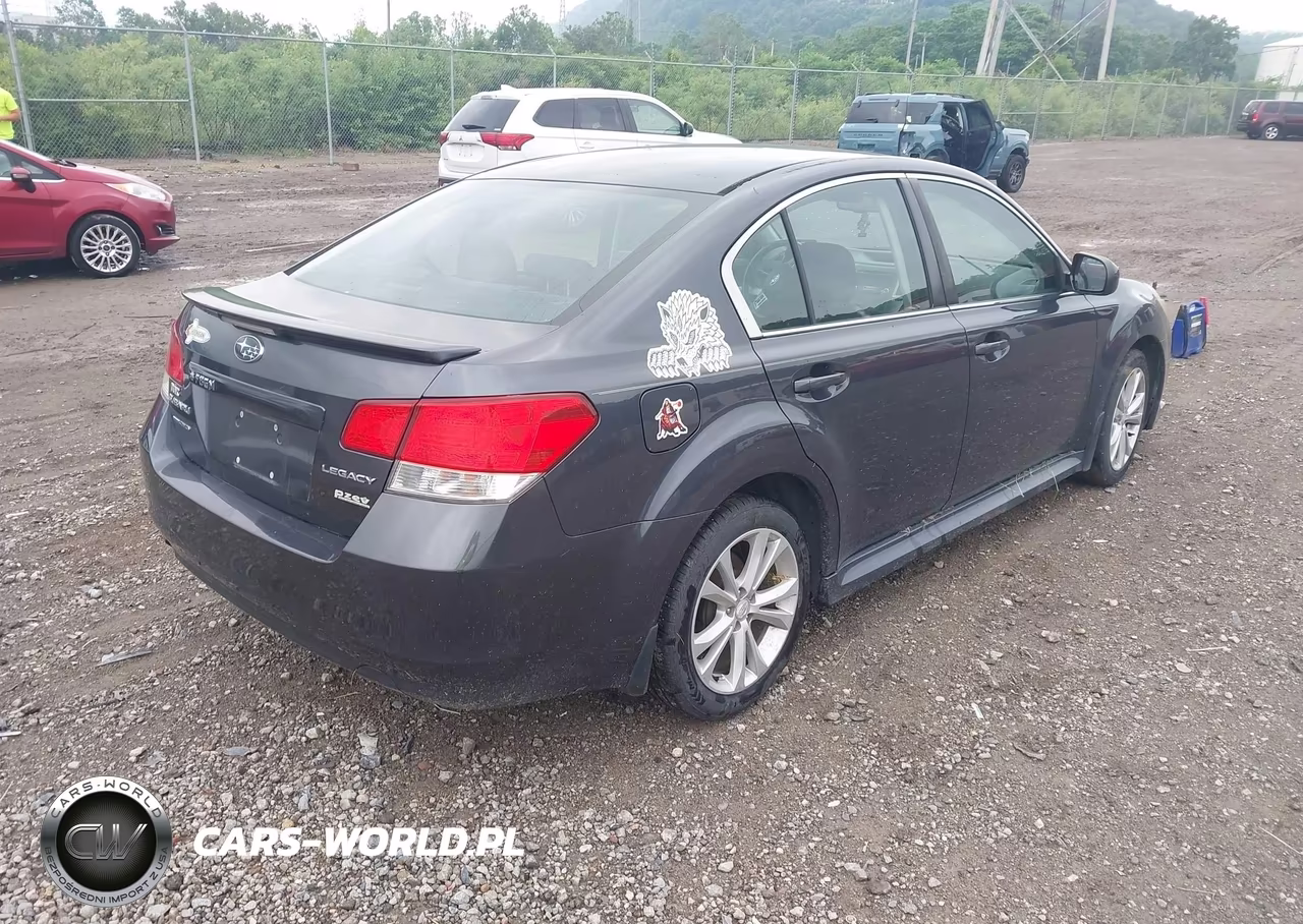 2013 Subaru Legacy 2.5I Premium VIN:4S3BMBC68D3016699 - 4