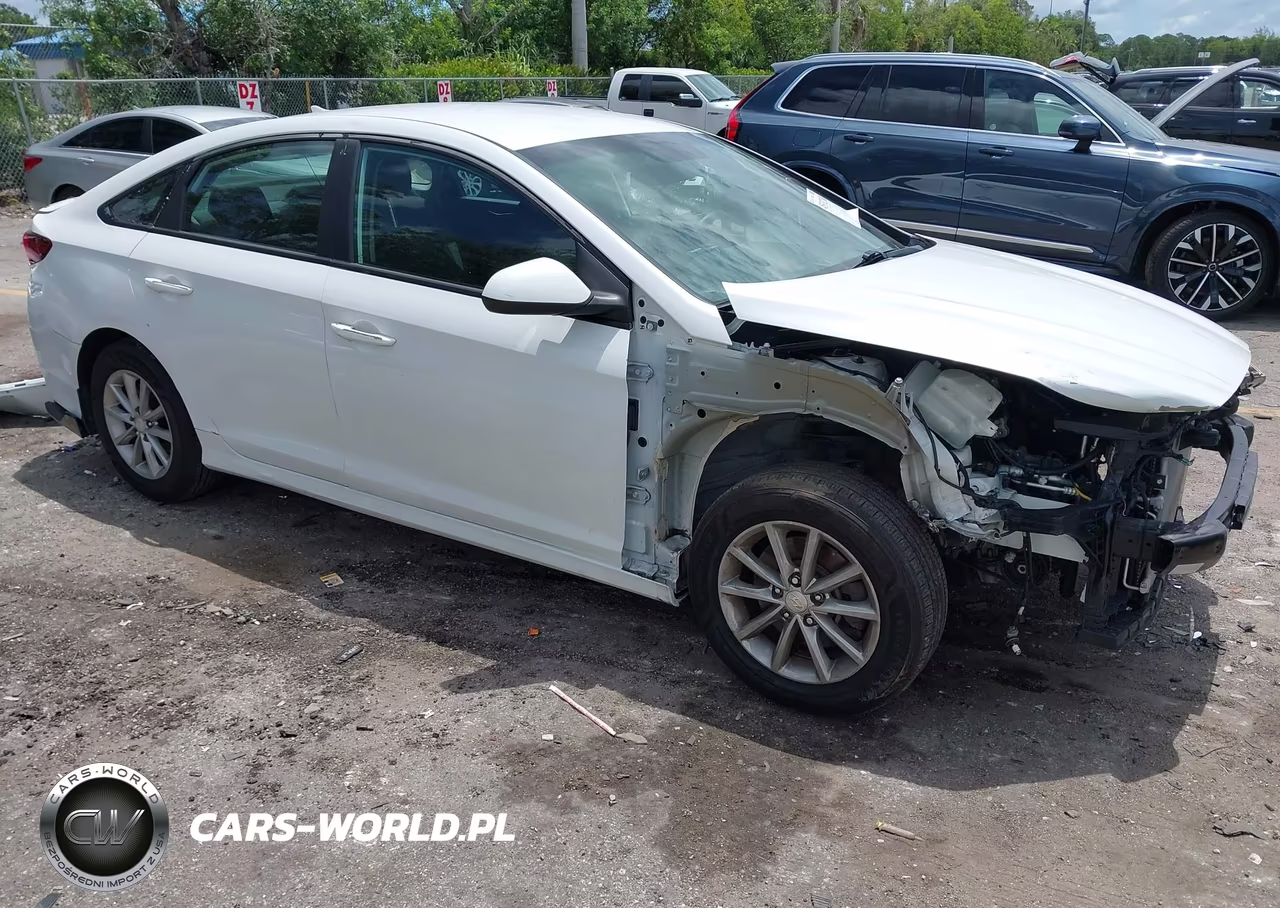 2019 HYUNDAI SONATA SE – zdjęcie 1 z 17