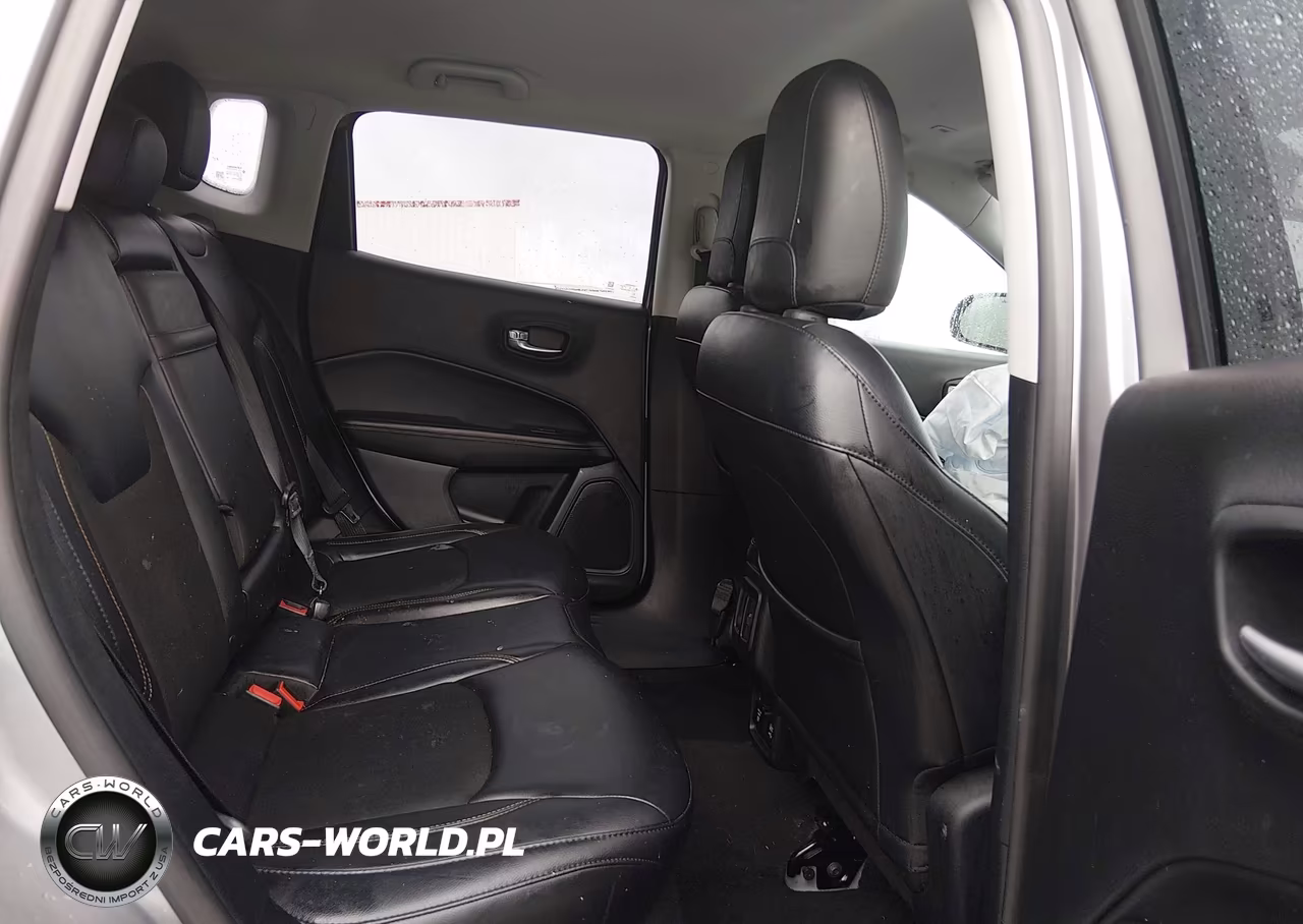 2017 Jeep New Compass Latitude 4X4 VIN:3C4NJDBB1HT628351 - 8