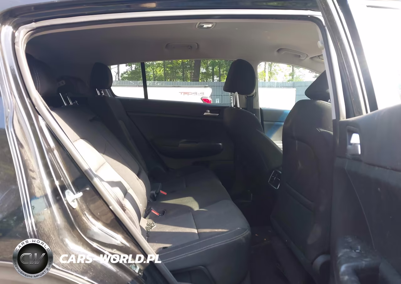 2020 Kia Sportage Lx VIN:KNDPMCAC3L7679724 - 8