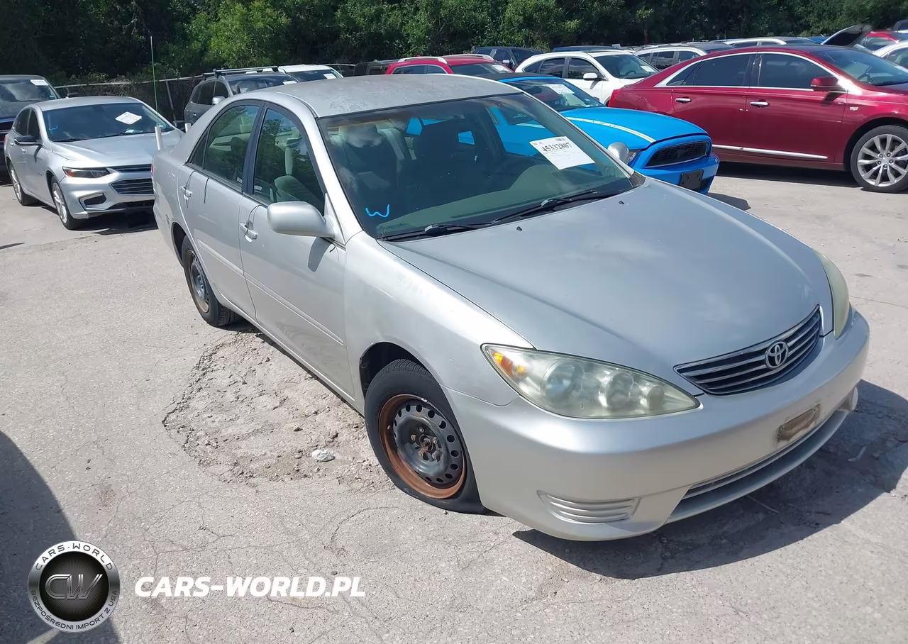 2005 Toyota Camry Le