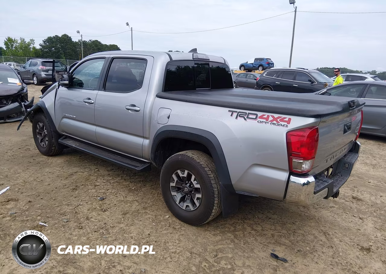 2017 Toyota Tacoma Trd Off Road VIN:5TFCZ5AN6HX088551 - 3