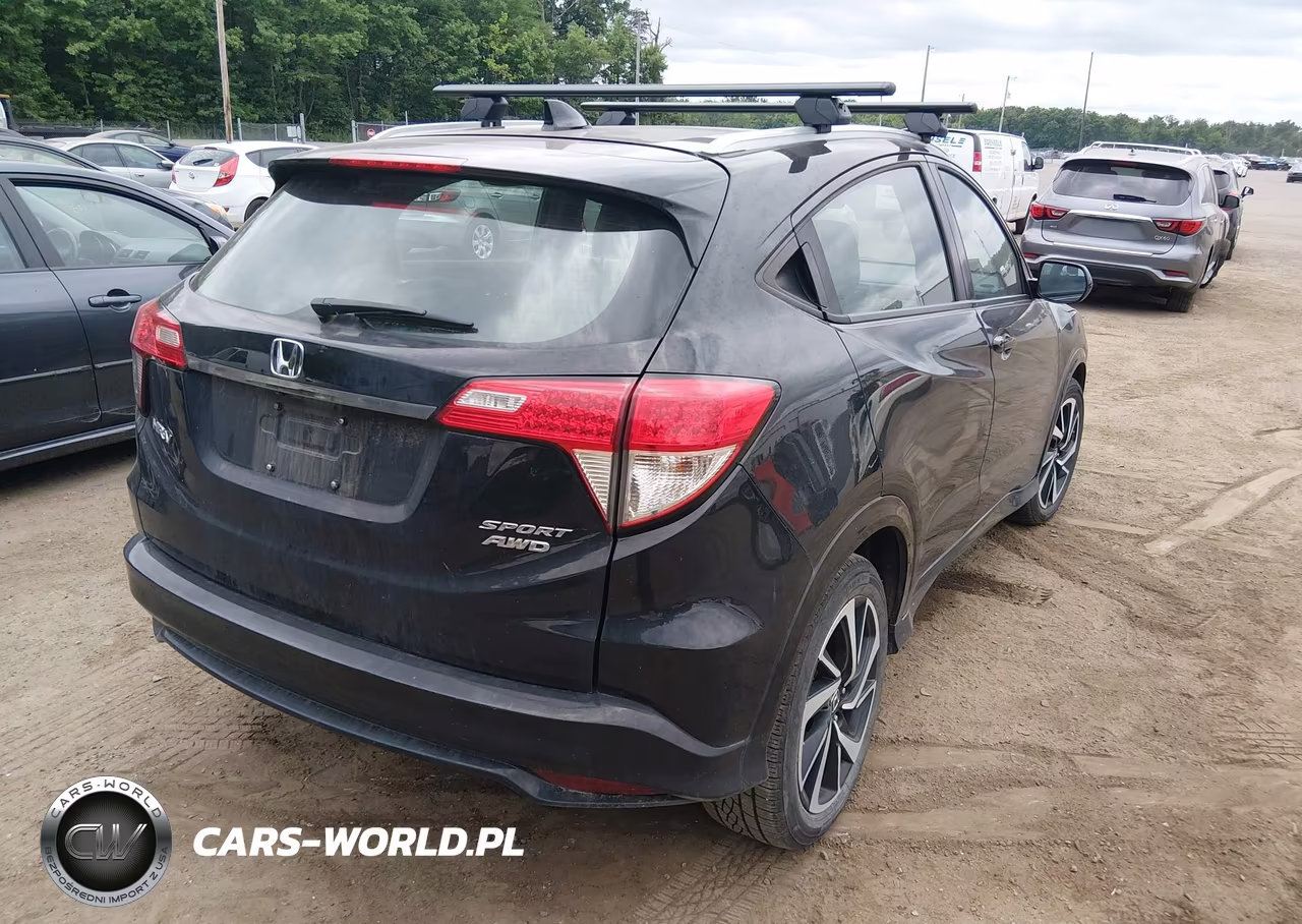 2019 Honda Hr-V Sport VIN:3CZRU6H11KG703790 - 4